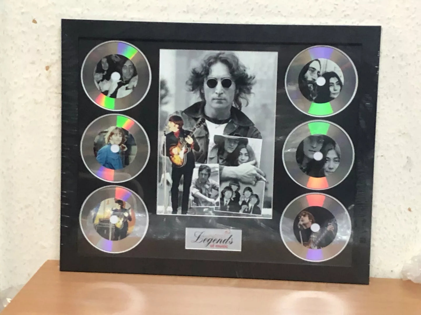 JOHN LENNON MEMORABILIA FRAMED PICTURE PRESENTATION DISC SET LEGENDS OF MUSIC UK STOCK