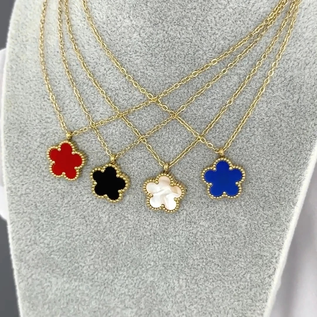 18K GOLD PLATED TITANIUM STEEL BLACK CLOVER PENDANT NECKLACE WATERPROOF GIFT UK