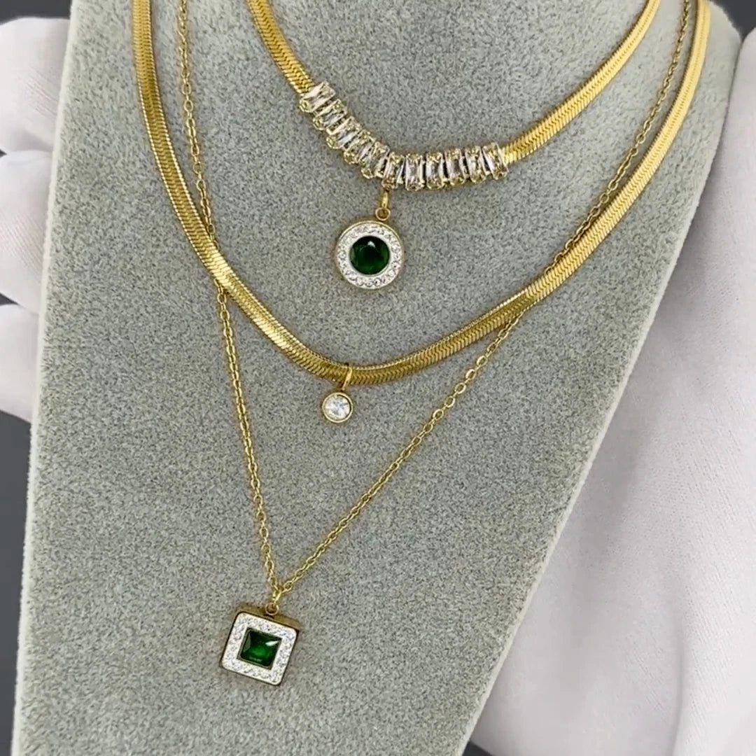 18K GOLD PLATED TITANIUM STEEL GREEN CZ HALO PENDANT NECKLACE WATERPROOF GIFT UK