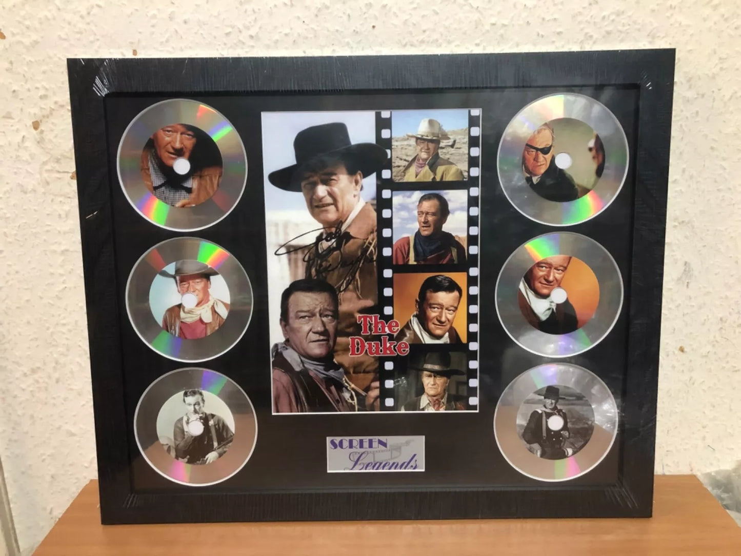 JOHN WAYNE MEMORABILIA FRAMED PICTURE PRESENTATION DISC SET LEGENDS OF MUSIC UK STOCK
