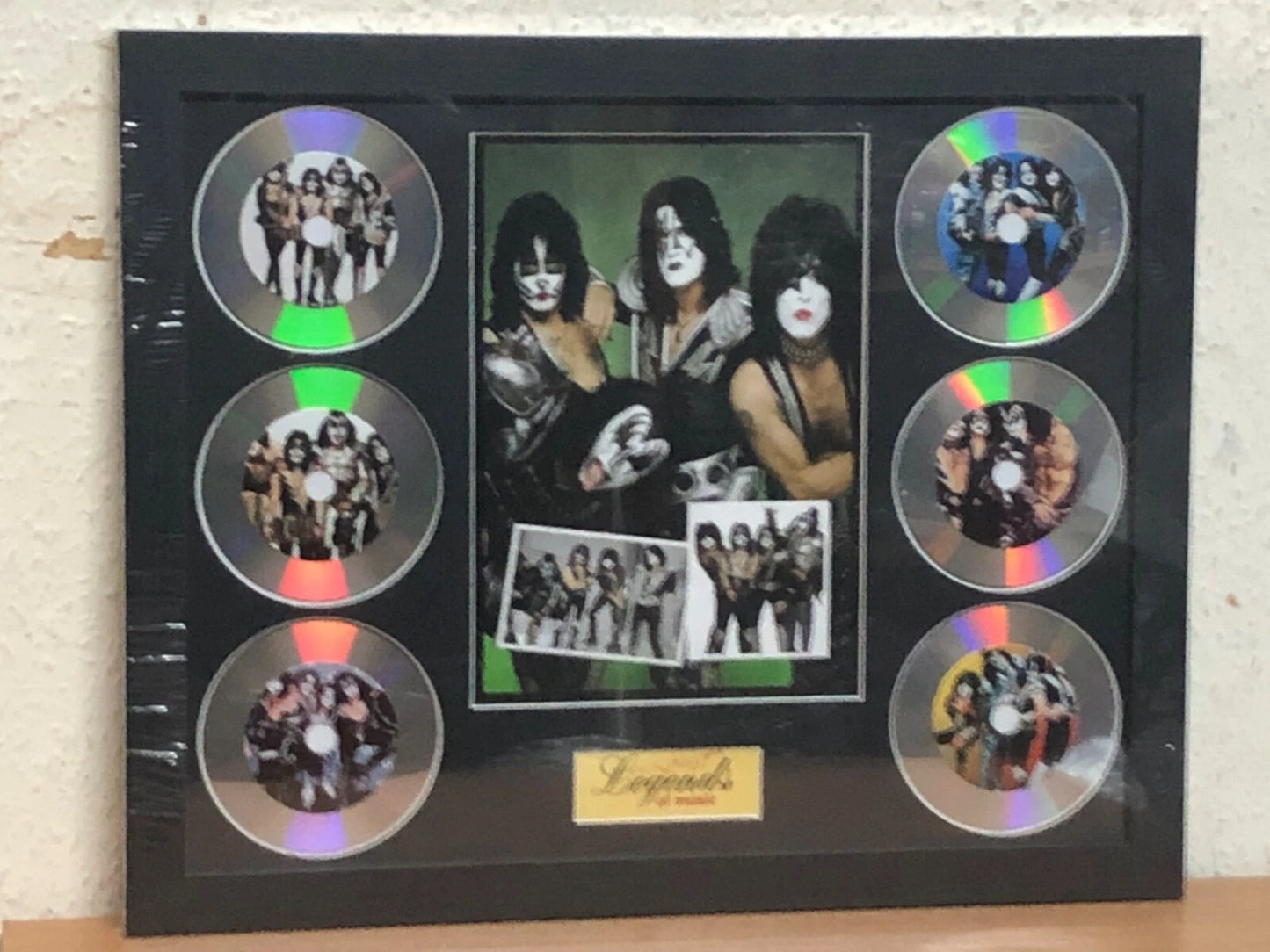 KISS BAND MEMORABILIA FRAMED PICTURE PRESENTATION DISC SET LEGENDS OF MUSIC UK STOCK