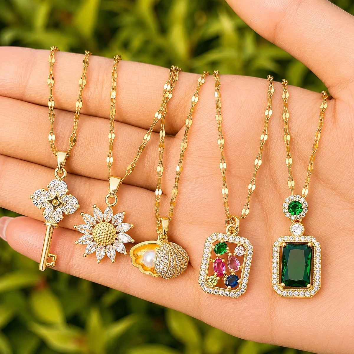 18K GOLD PLATED TITANIUM STEEL GREEN HALO CZ PENDANT NECKLACE LADIES WATERPROOF