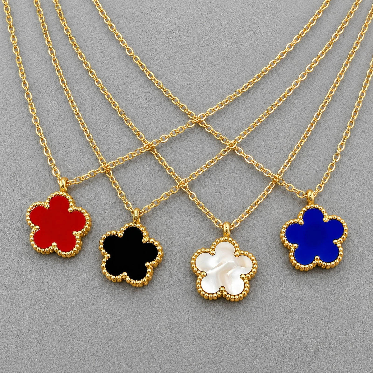 18K GOLD PLATED TITANIUM STEEL BLACK CLOVER PENDANT NECKLACE WATERPROOF GIFT UK