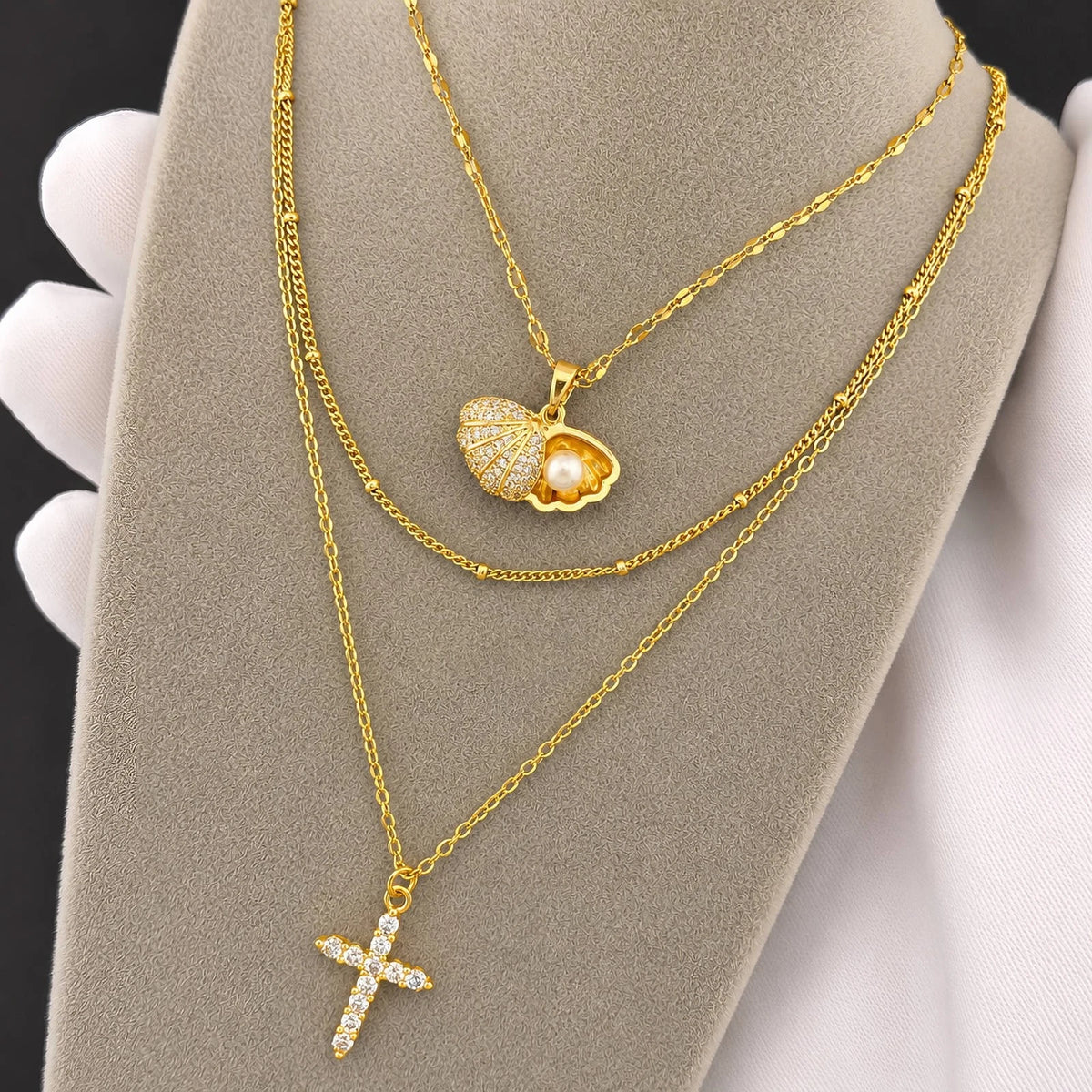 18K GOLD PLATED TITANIUM STEEL LADIES PEARL SHELL CZ NECKLACE WATERPROOF GIFT UK